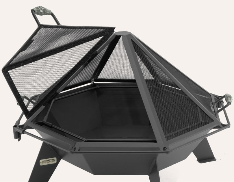 IRON EMBERS OCTAGONAL COTTAGER SCREEN 3' W DOOR