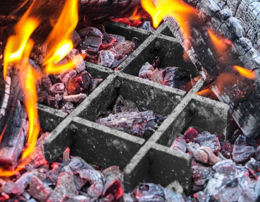 [10095756] IRON EMBERS FIRE GRATE SMALL